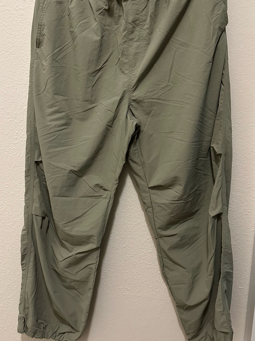 women's Lightweight Olive Green parachutes Pants